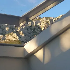 https://petite-maison-dans-le-parc-national-des-calanques.fr-provencehotel.com